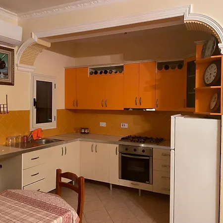 Jezoz8 Apartamento Vlorë