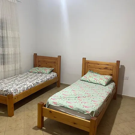 Jezoz8 Apartamento Vlorë